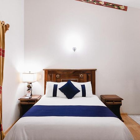 Casa Mayes Пацкуаро Экстерьер фото